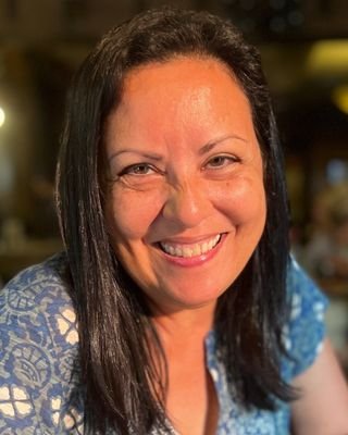 Laura Kros profile image